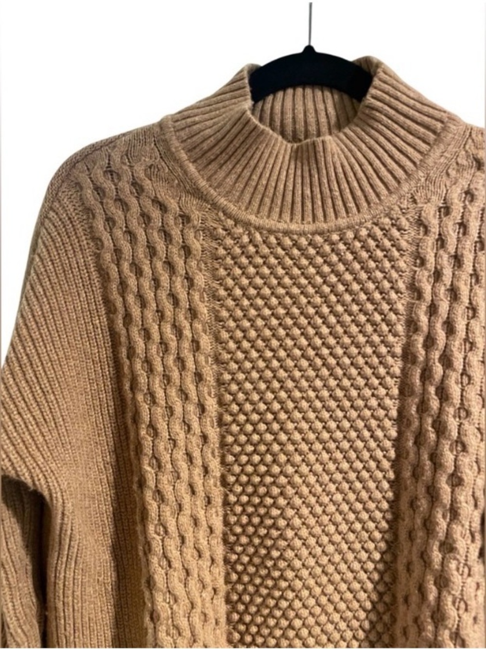 GAP women Camel Cable Turtleneck Sweater size s - Picture 2 of 4